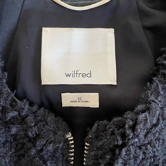 Aritzia Wilfred Black Vest - Picture 6 of 8